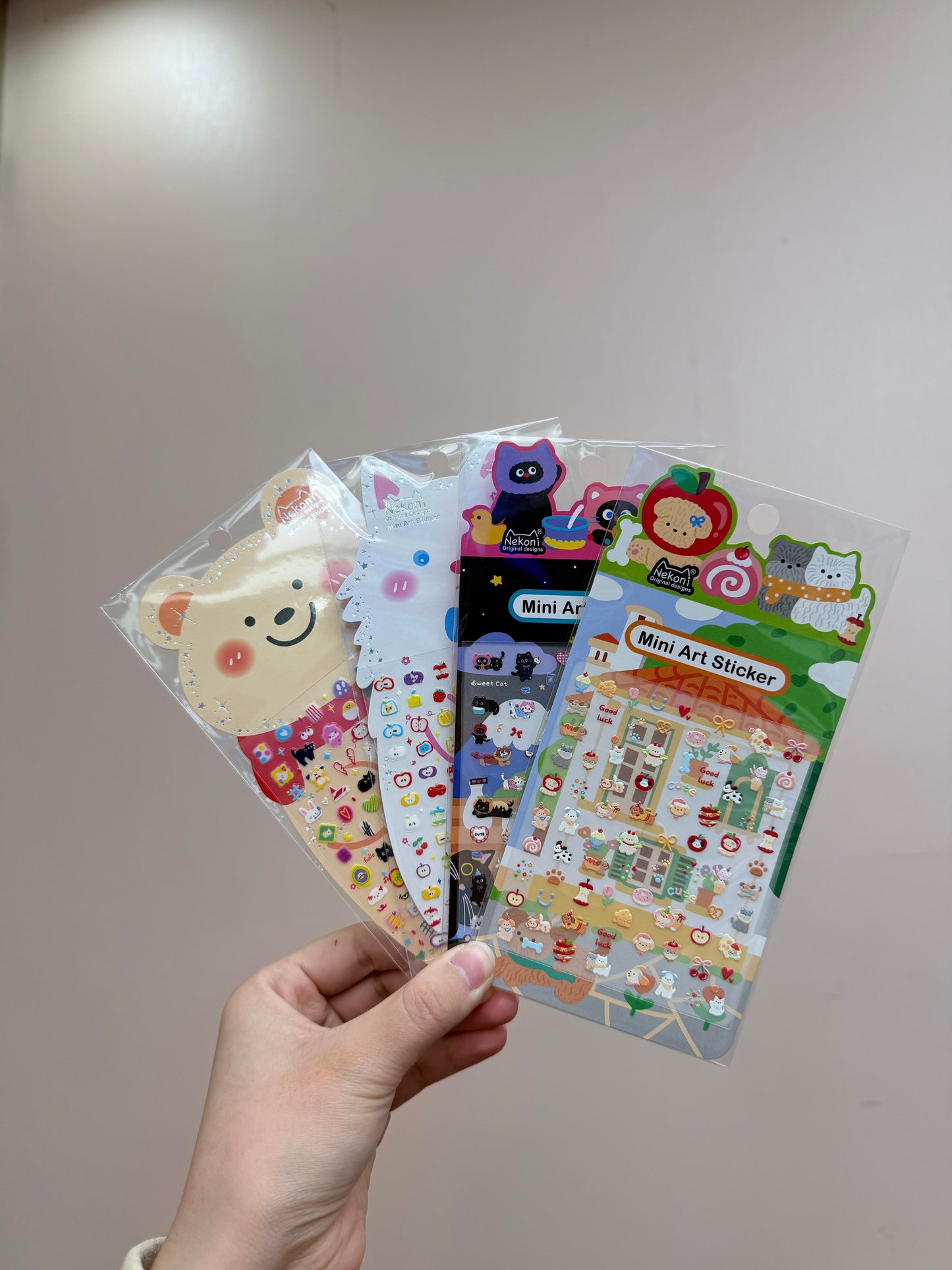 【N9】かわいいカートゥーン風 ミニネイルシール ガーリー ピンクハート フルーツ＆猫モチーフ 大パーティー 世界を旅する